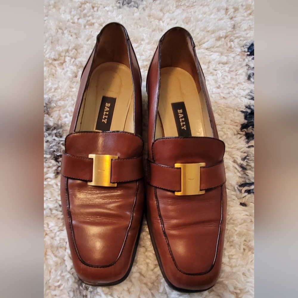 Bally Brown Loafer with Gold Color Hardware 8.5 C VINTAGE